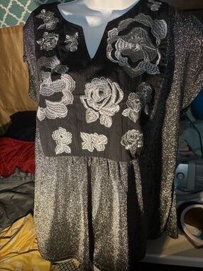 Savanna Jane Black Metallic Floral Embroidered Top